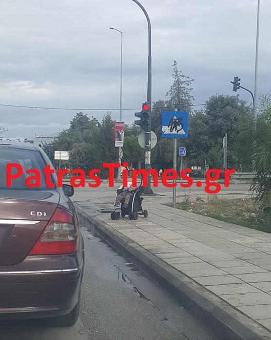 Πάτρα: Παράτησε το μωρό στο φανάρι και πήγε για καφέ