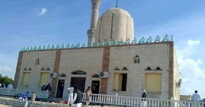 Αίγυπτος: Η στιγμή της έκρηξης στο τζαμί του θανάτου (Videos – ΠΡΟΣΟΧΗ σκληρές εικόνες)