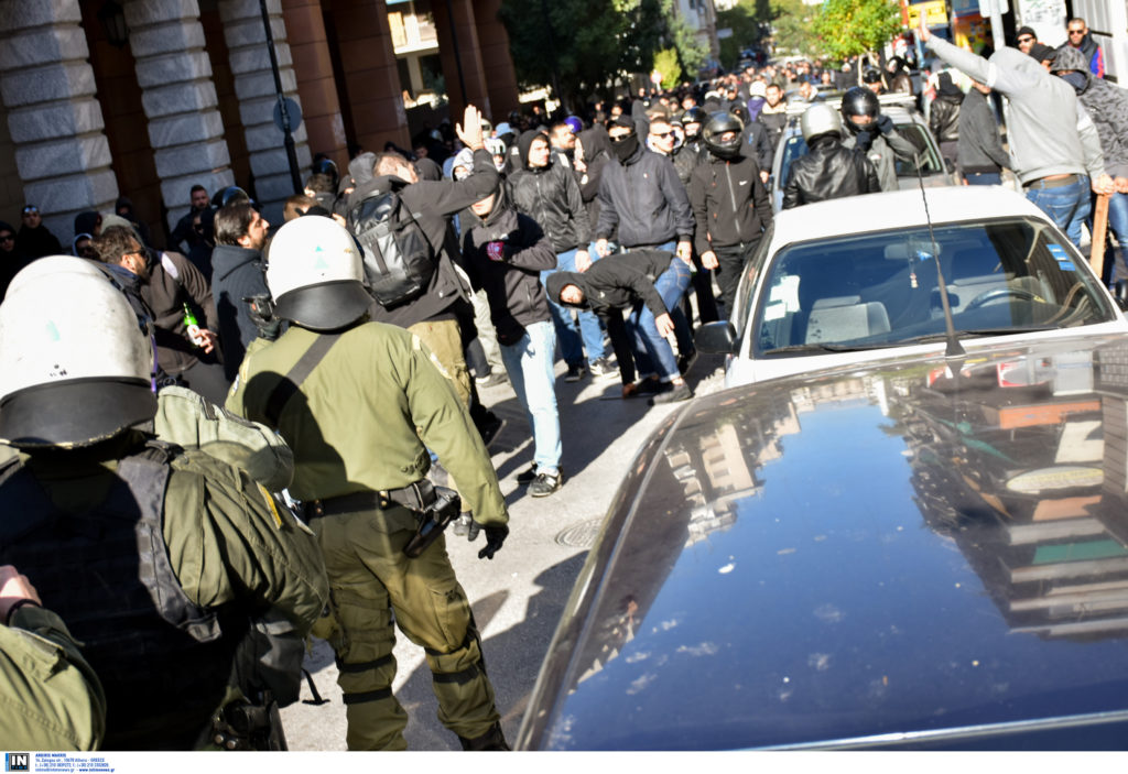 Νέο βίντεο δείχνει ΠΑΟΚτζήδες να χτυπούν και να κλοτσούν αναίτια Πακιστανούς