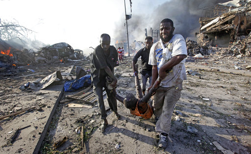 Η απόλυτη φρίκη στη Σομαλία: 512 οι νεκροί του παγιδευμένου φορτηγού
