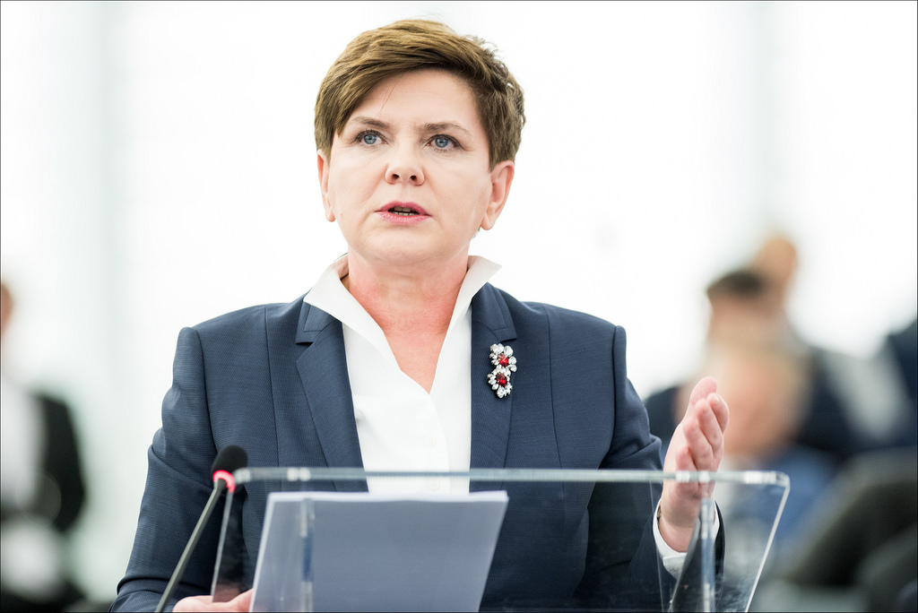 Παραιτήθηκε η πρωθυπουργός της Πολωνίας Μπεάτα Σίντλο