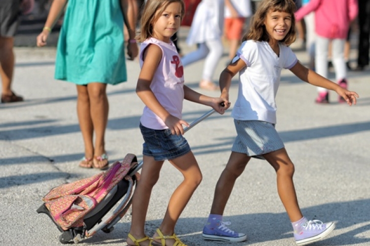 «Happy Friday» για τους μαθητές και χαράς ευαγγέλια!