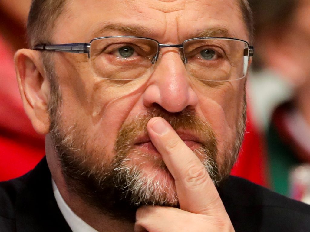 Γερμανία: Οι Σοσιαλδημοκράτες συνομιλούν επίσημα με Μέρκελ για κυβέρνηση