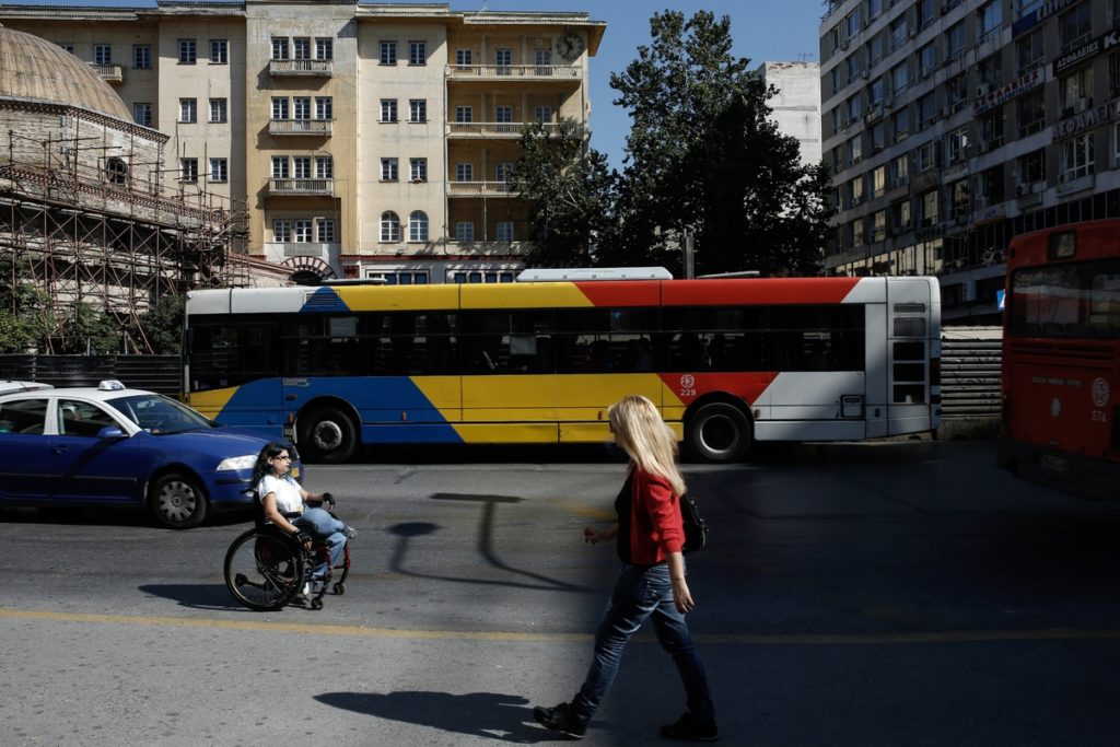 Επιπλέον 50-60 λεωφορεία «ρίχνει» στους δρόμους της Θεσσαλονίκης ο ΟΑΣΘ
