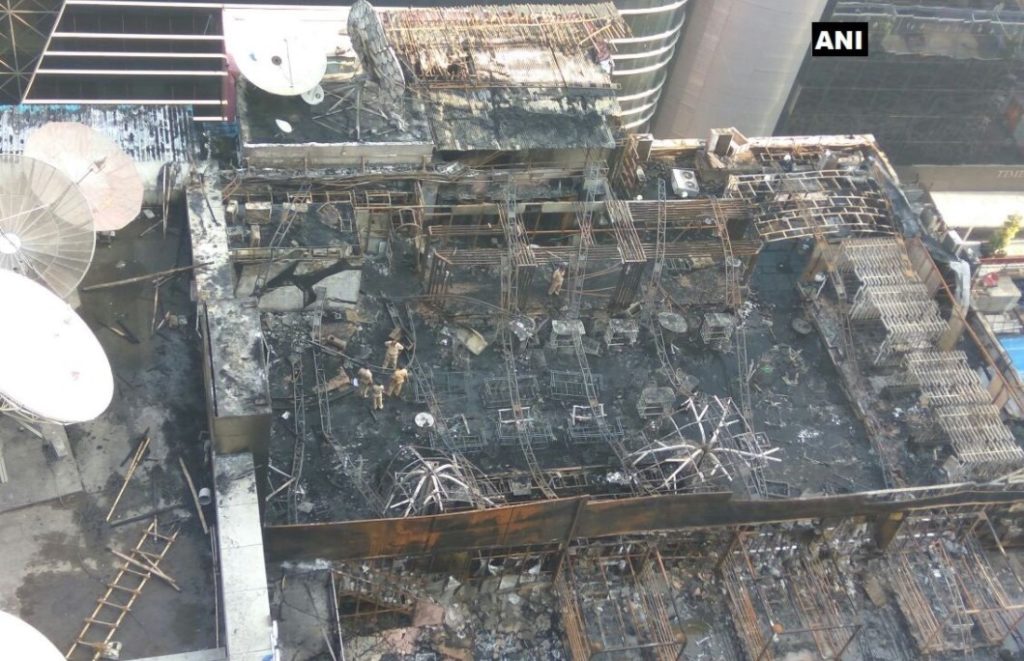 Μουμπάι: 12 νεκροί από πυρκαγιά σε εμπορικό κέντρο (Video & Photos)