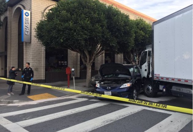 Σαν Φρανσίσκο: Φορτηγό εμβολίζει πεζούς και αυτοκίνητα – Για τροχαίο μιλάει η αστυνομία