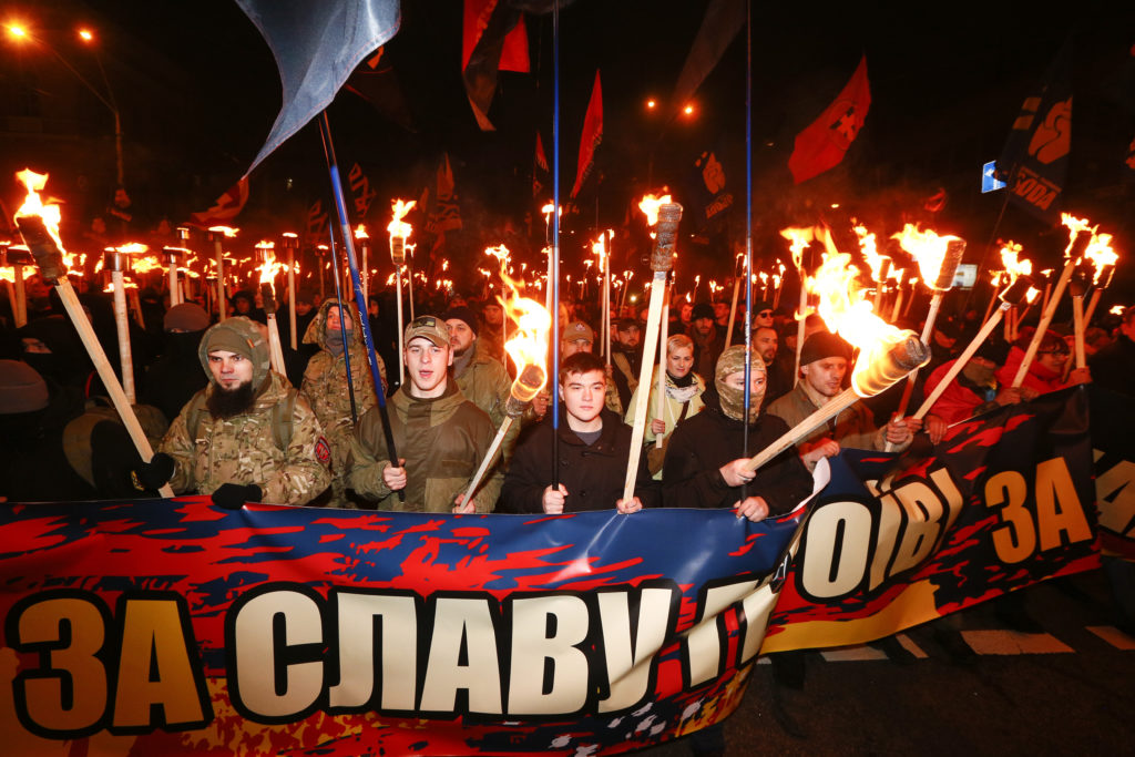 Στην Ουκρανία 6.500 διαδηλωτές τιμούν τη γέννηση του συνεργάτη των Ναζί Στεπάν Μπαντέρα