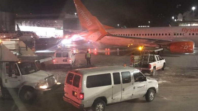 Σύγκρουση δύο αεροσκαφών στο Τορόντο – Σώοι οι επιβάτες