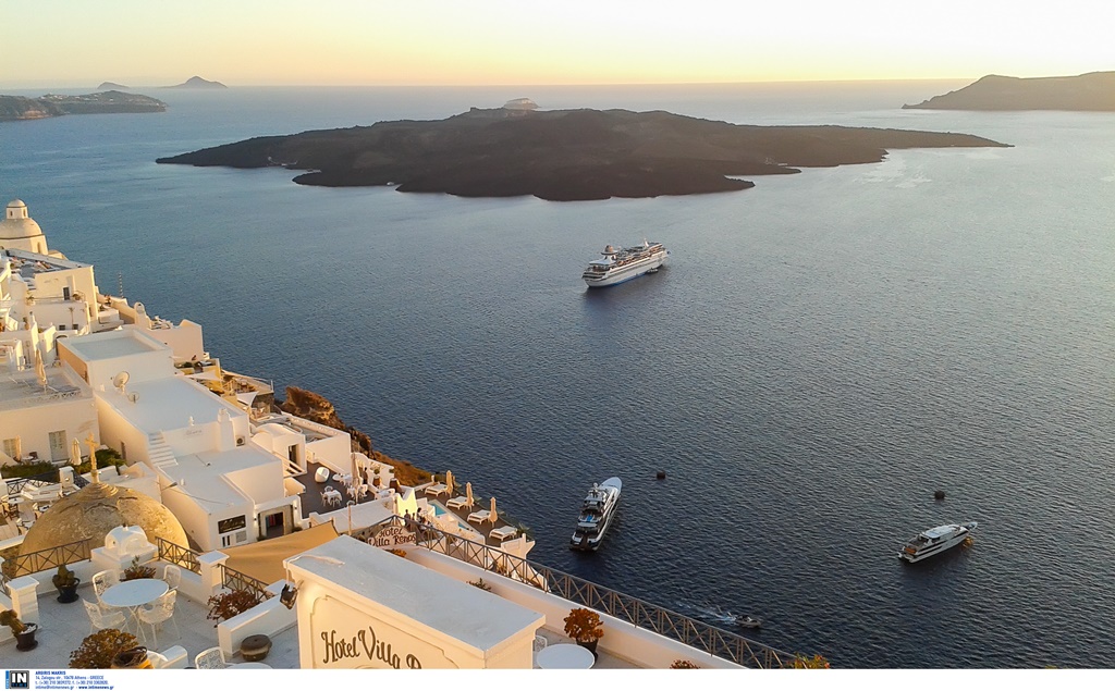 Daily Telegraph: Ελλάδα και Κύπρος κορυφαίοι τουριστικοί προορισμοί το 2018