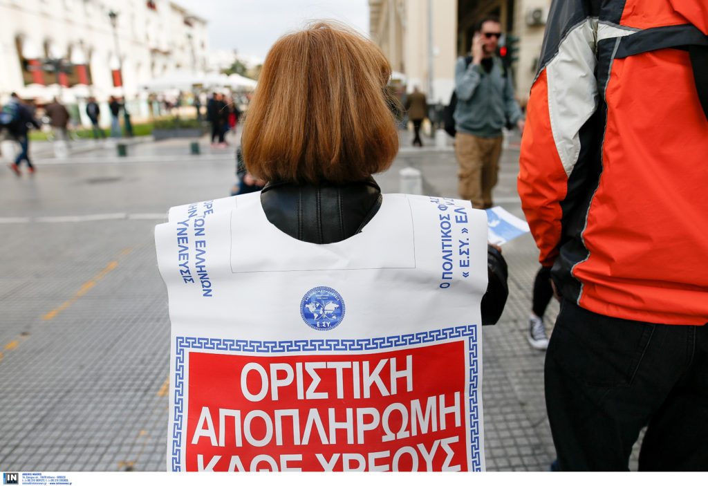 Ο Σώρρας τους είπε να πληρώσουν, αλλά αυτοί επιμένουν να τον εξυμνούν