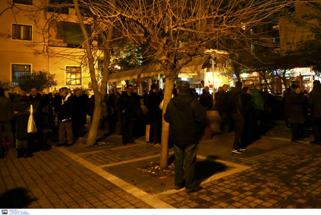 ΣΥΡΙΖΑ: Αντιδημοκρατική ενέργεια η ματαίωση εκδήλωσης  – Αναρχικοί κατέλαβαν πολυχώρο που θα μιλούσε ο Βούτσης (Photos)