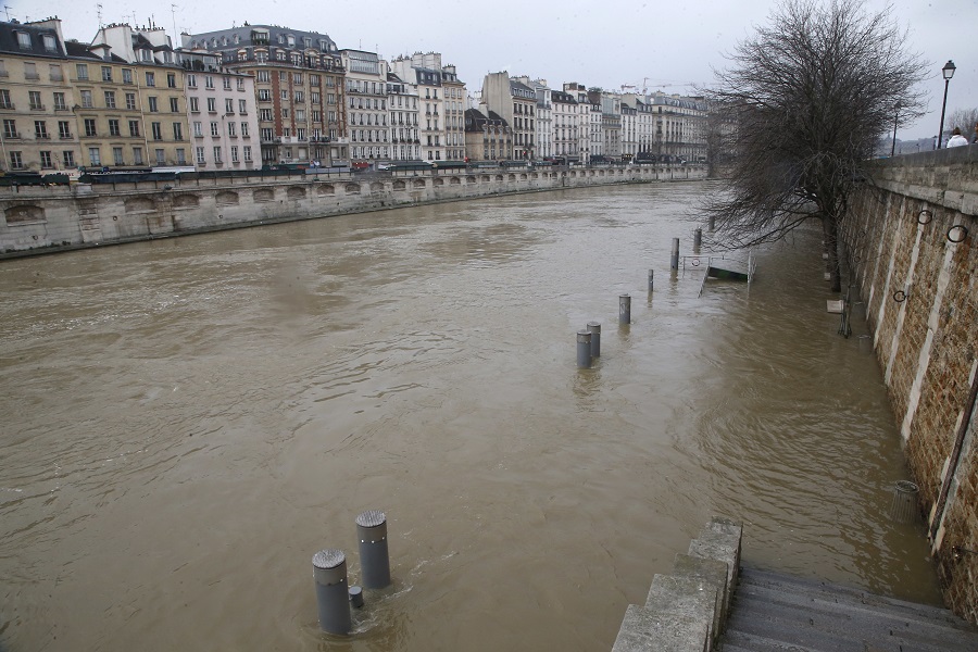 Γαλλία: Στους 7 οι νεκροί από την καταιγίδα Ελεανόρ