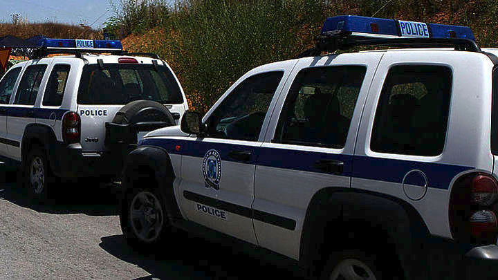 Ανατράπηκε αυτοκίνητο μετά από «κυνηγητό» με την αστυνομία – Νεκρός ο οδηγός