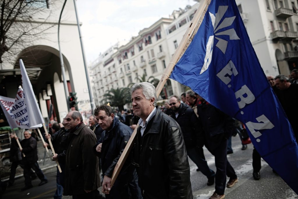 Κατάληψη στα γραφεία της ΕΒΖ από απλήρωτους τευτλοπαραγωγούς