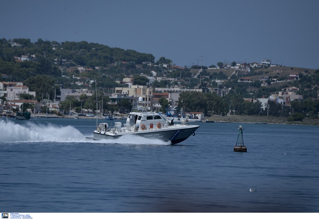 Αγαθονήσι: Συνεχίζονται οι έρευνες για αγνοούμενους στο ναυάγιο με μετανάστες