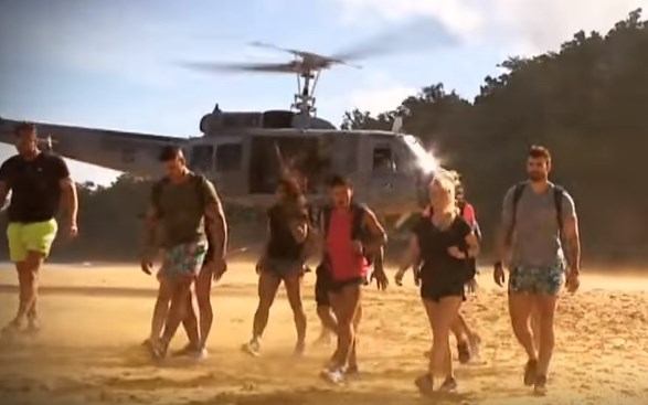 Survivor 2: Ελικόπτερα, βλοσυρά βλέμματα και οι πρώτοι αγώνες (Video)