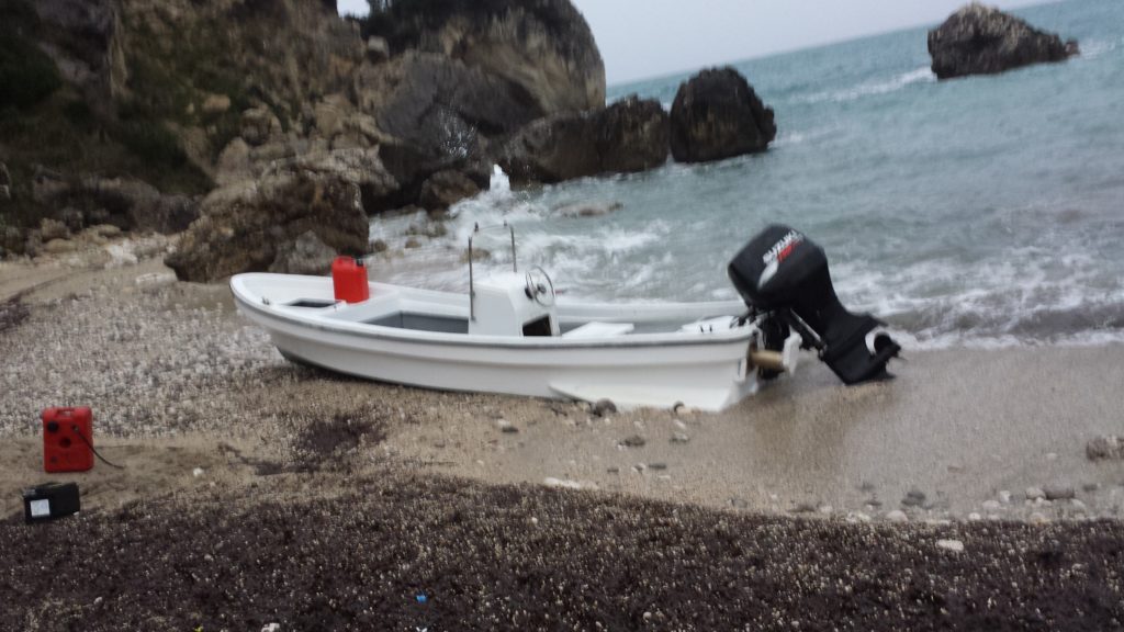 Πάτρα: 27 κιλά κάνναβης ξεβράστηκαν στη Λακκόπετρα