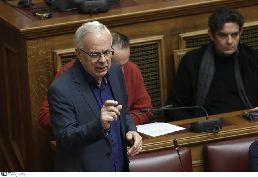 Αποστόλου: Θα καταργήσουμε τον ΕΦΚ στο κρασί μετά την ολοκλήρωση της γ’ αξιολόγησης