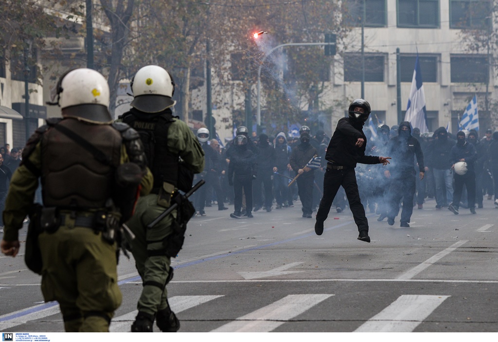 Επεισόδια με ακροδεξιούς στο κέντρο της Αθήνας