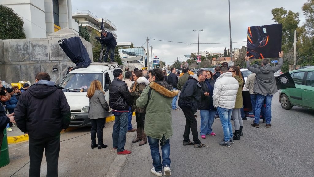 Στα «κάγκελα» με τον Βαρδινογιάννη οι απλήρωτοι έξω από τη Motor Oil – Nέα ανακοίνωση-κόλαφος