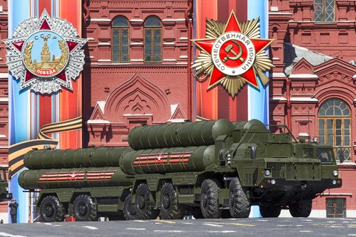Η Ρωσία… τρολάρει τις ΗΠΑ με πυραύλους S-400 (Video)