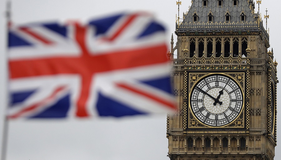 Λήξη συναγερμού στο βρετανικό κοινοβούλιο – Εντοπίστηκε δέμα με λευκή σκόνη