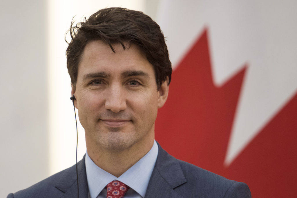 Η καναδική κυβέρνηση διαψεύδει πως ο Τριντό είναι γιος του Φιντέλ Κάστρο!