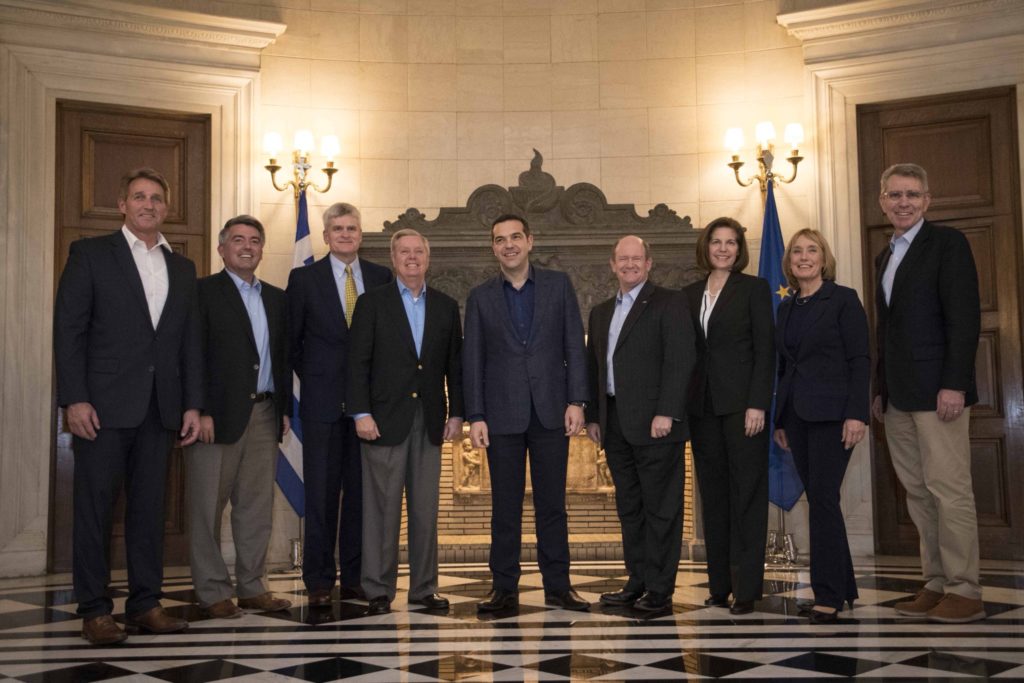Συνάντηση Αλ. Τσίπρα με επτά Αμερικανούς γερουσιαστές