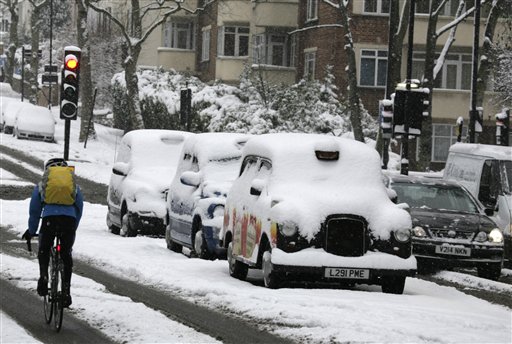 Βρετανία: Χωρίς νερό χιλιάδες σπίτια λόγω του χιονιά