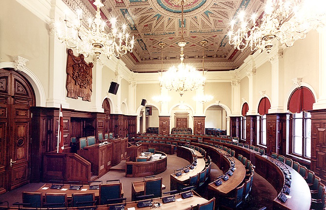 Λετονία: Με συντριπτική πλειοψηφία το κοινοβούλιο ζητά την απομάκρυνση του Κεντρικού Τραπεζίτη