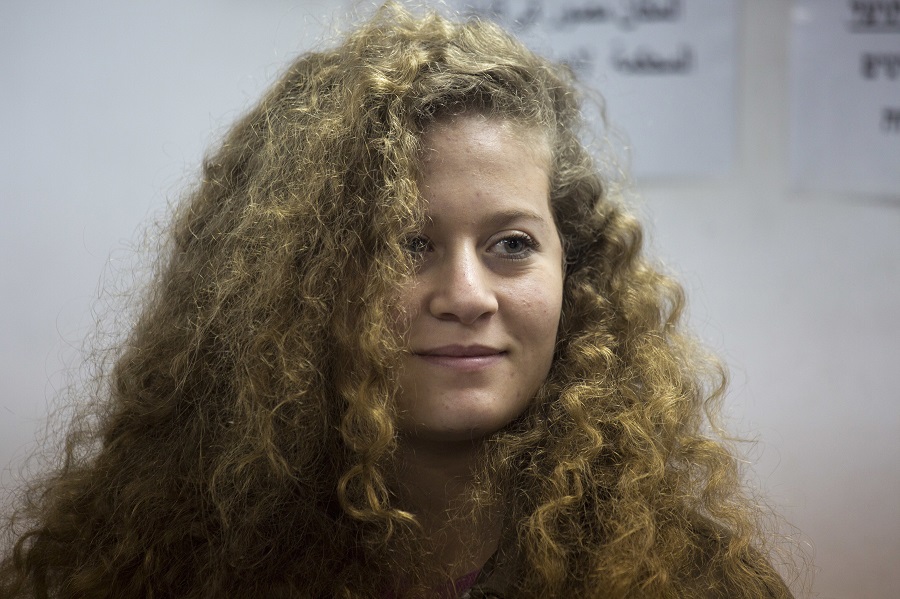 Φυλάκιση 8 μηνών στην Παλαιστίνια κοπέλα που χαστούκισε Ισραηλινούς στρατιώτες