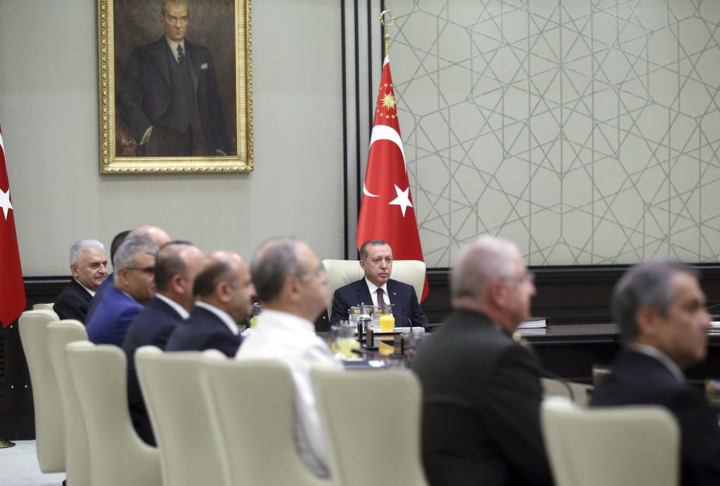 Σε τροχιά σύγκρουσης ΗΠΑ-Τουρκία: Η Άγκυρα απειλεί με εισβολή στην Μανμπίτζ