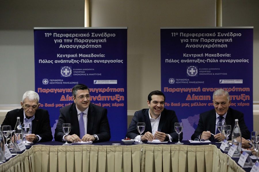 Αλέξης Τσίπρας: Ανοίγει ο δρόμος για οριστική και καθαρή έξοδο από τα μνημόνια (Video)