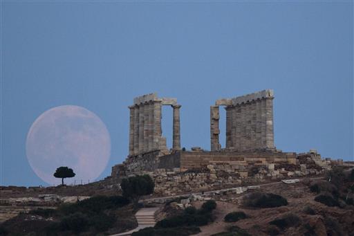 Κάτι τρέχει με το ΚΑΣ – Τη μία λέει ναι στη Μαρέβα για επίδειξη κάτω από την Ακρόπολη και την άλλη όχι σε παραγωγή του BBC