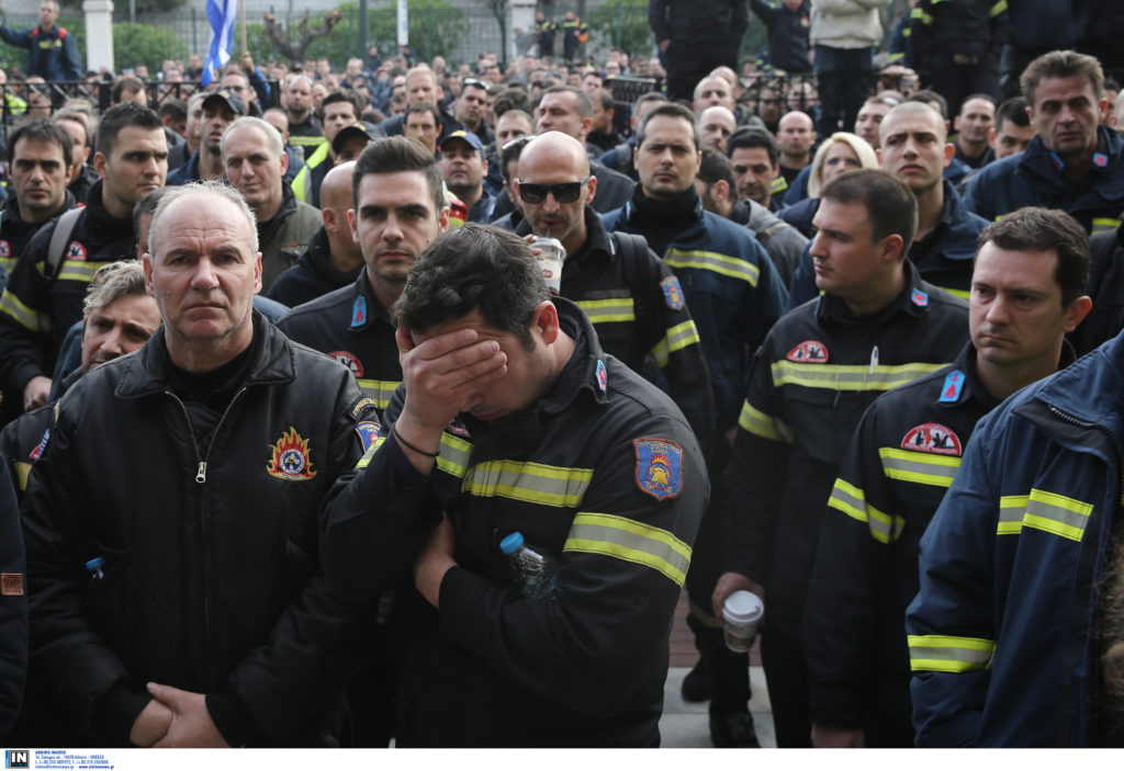 Μονιμοποιούνται 2.186 τριετείς πυροσβέστες