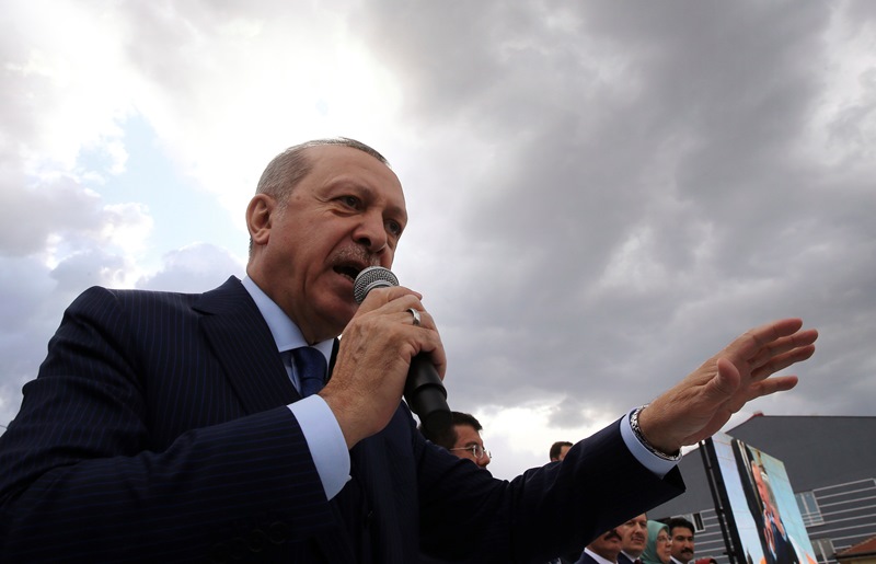 Αυστηρή προειδοποίηση Ερντογάν προς ΗΠΑ: Προσέξτε εάν θέλετε πίσω τον πάστορα