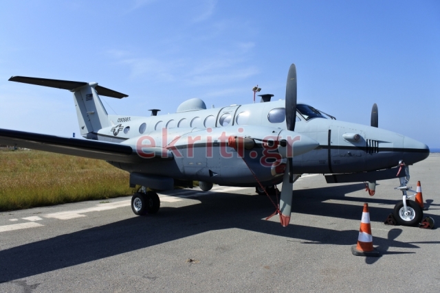 Κρήτη: Αμερικανικά κατασκοπευτικά αεροσκάφη προσγειώθηκαν στο Ηράκλειο (Photos)