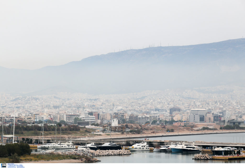 Καιρός: Σκόνη και 27 βαθμοί Κελσίου