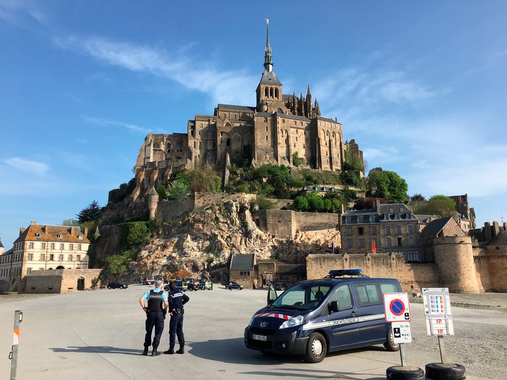Γαλλία: Το Μον Σεν Μισέλ ανοίγει και πάλι μετά τη λήξη του συναγερμού