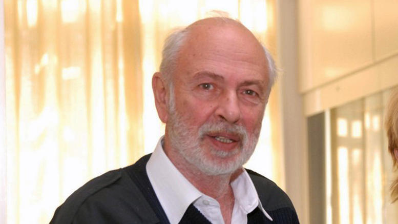 Έφυγε από τη ζωή ο ακαδημαϊκός Άγγελος Δεληβορριάς – Για 41 χρόνια διευθυντής του Μουσείου Μπενάκη