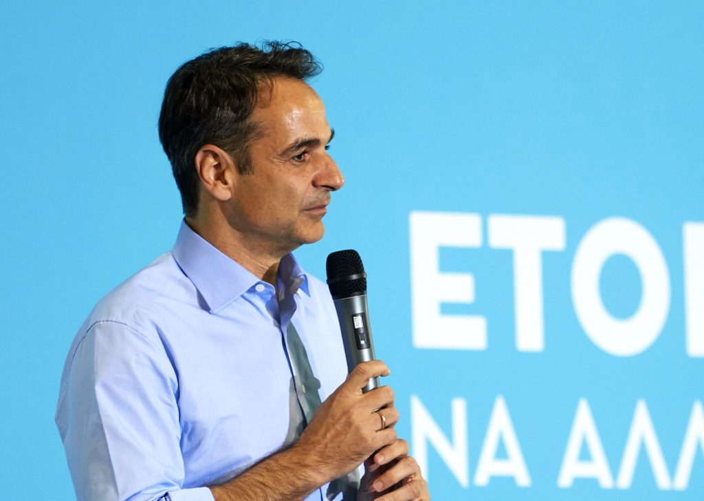 Λένε κι ανέκδοτα οι χρυσοπληρωμένοι φωστήρες της ΝΔ