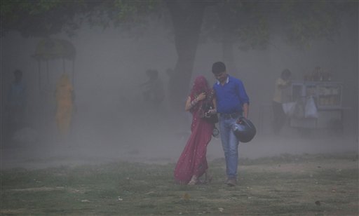 Ινδία: 150 νεκροί από την αμμοθύελλα