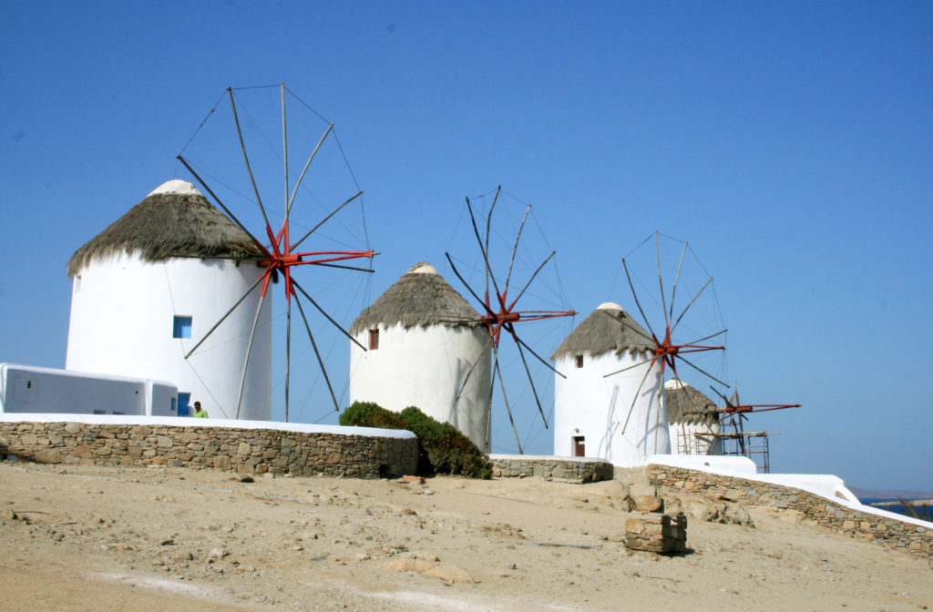 Και η Μύκονος συνδέθηκε σήμερα ηλεκτρικά με την Κεντρική Ελλάδα (Photo)