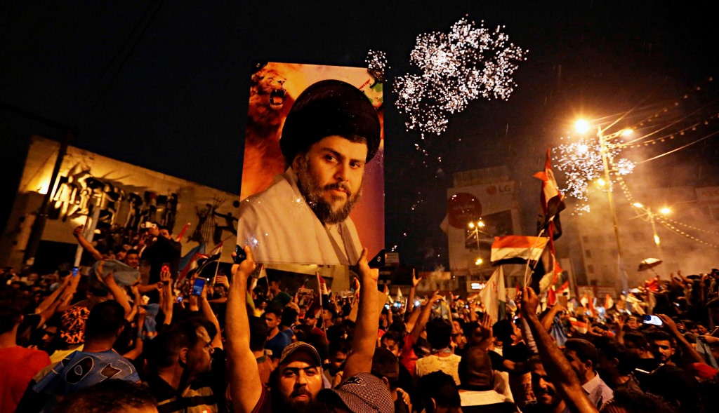 Ιράκ: Ο Μοκντάτα Σαντρ νικητής των εκλογών, αλλά θα δυσκολευτεί να σχηματίσει κυβέρνηση συνασπισμού