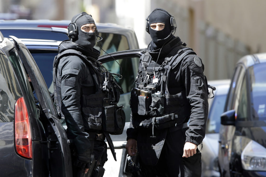 Πυροβολισμοί με Καλάσνικοφ στη Μασσαλία (Video – Photo)