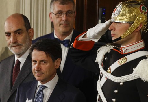 FAZ: Η Ιταλία θέλει έναν εχθρό της Γερμανίας στην κυβέρνηση