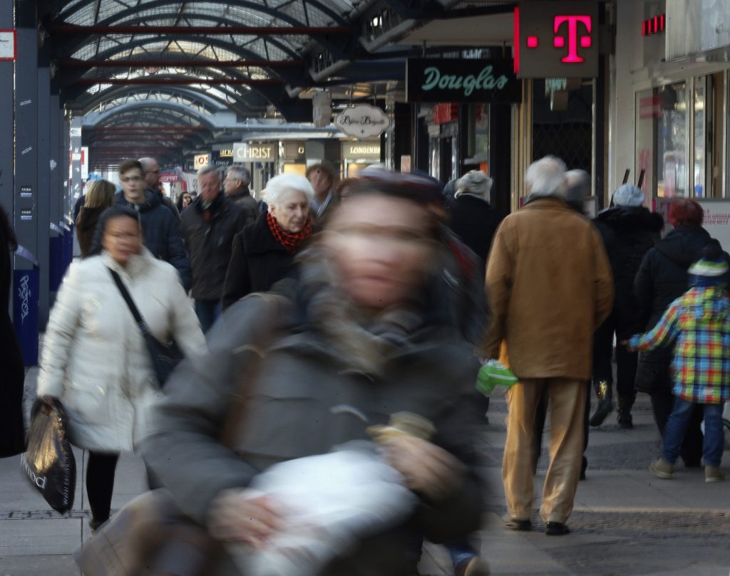 Eurostat: To 6% των Ελλήνων ζούσαν εκτός Ελλάδας το 2017