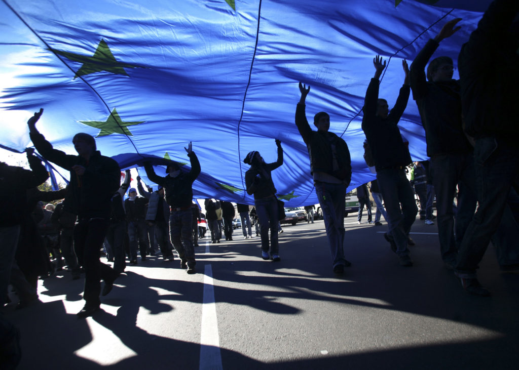 Politico: Έλληνες, Ιταλοί και Ισπανοί θα έπρεπε να πανηγυρίζουν