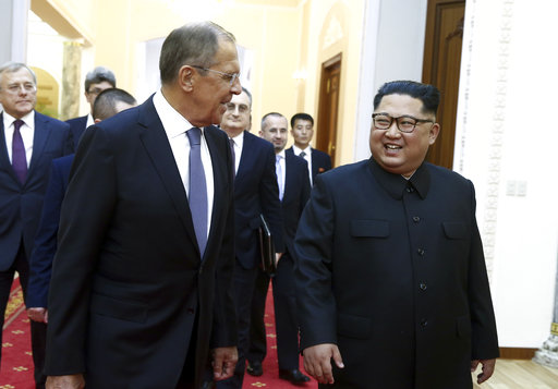 Κιμ προς Λαβρόφ: Δεσμευμένος στην αποπυρηνικοποίηση της κορεατικής χερσονήσου