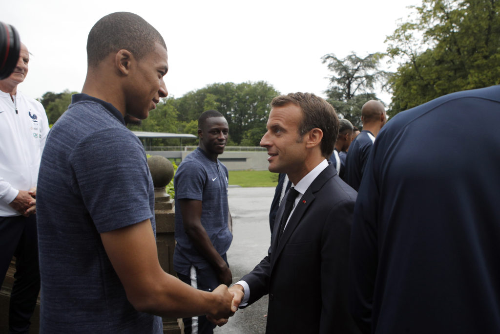 Ο Μακρόν δεν θα ‘θελε να ‘ναι προπονητής της Εθνικής Γαλλίας (Photos)